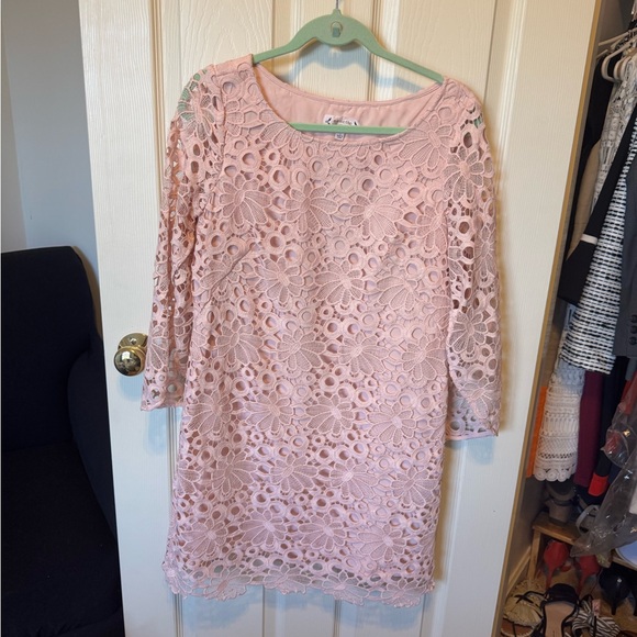 NWOT Nanette Bell-Sleeve Lace Dress - Picture 2 of 5